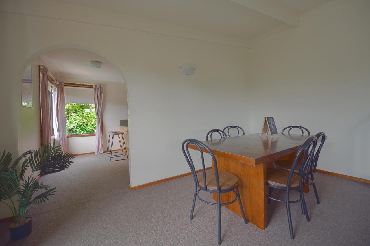 Dingding Upst-Airs Yellow House Free Parking Sandy Bay Bagian luar foto