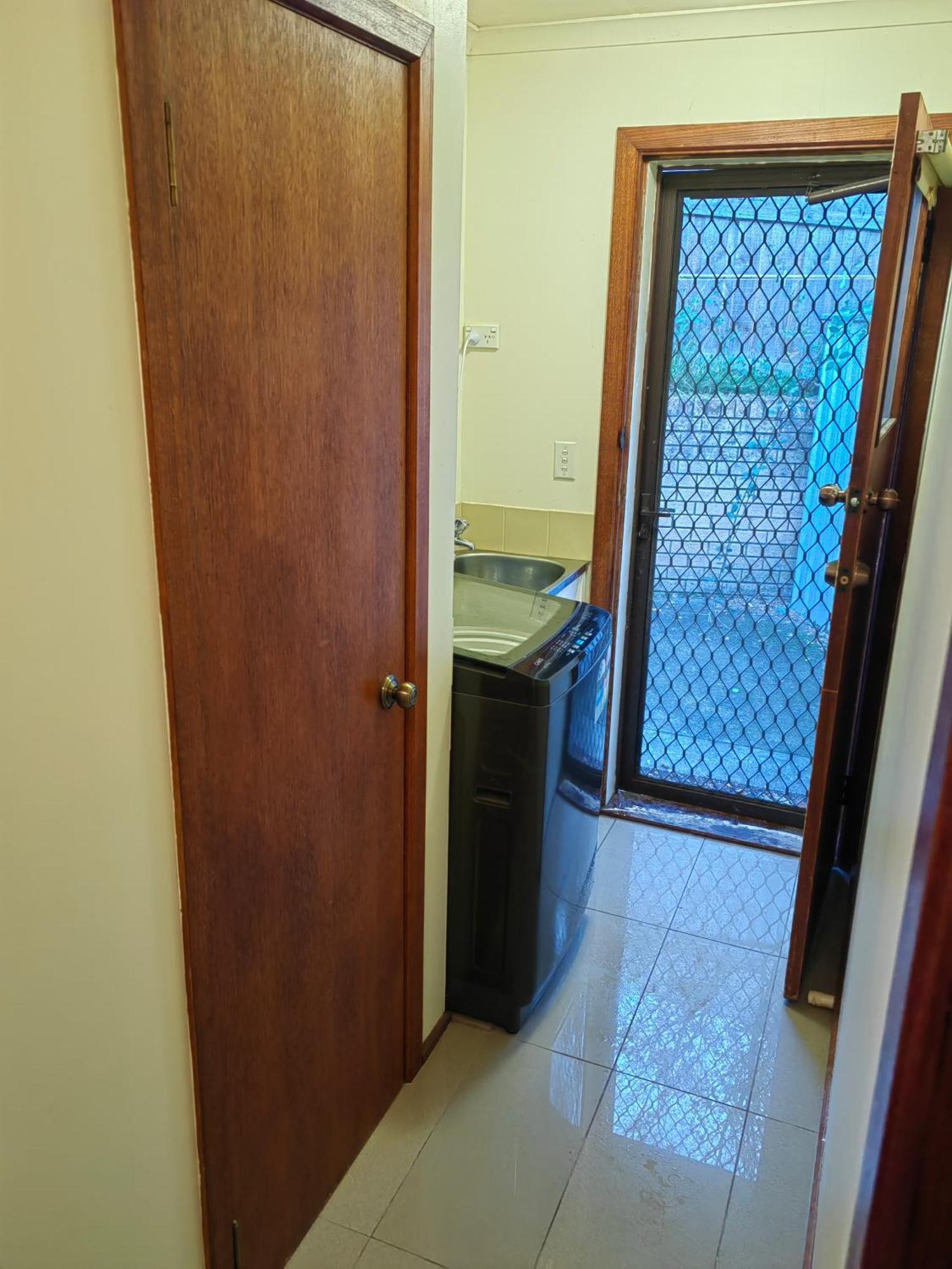 Dingding Upst-Airs Yellow House Free Parking Sandy Bay Bagian luar foto